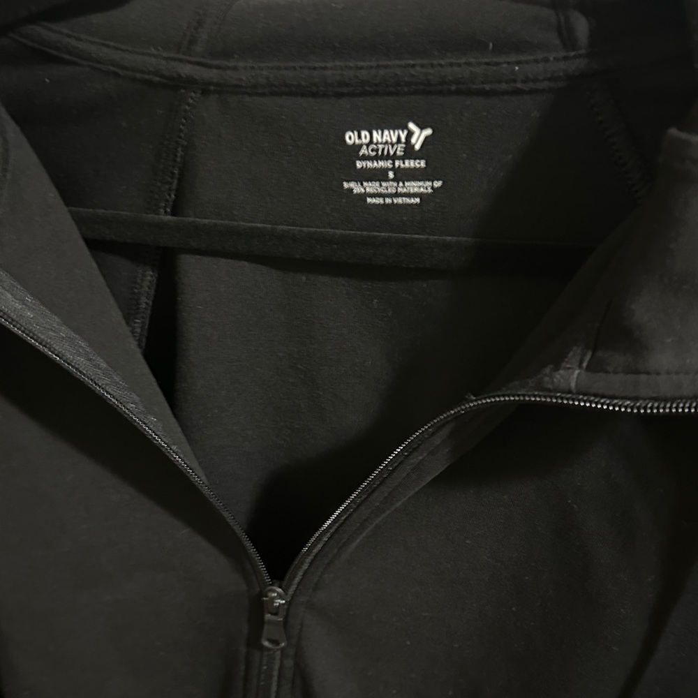 Old Navy Active Dynamic Fleece Black Zip-Up Hoodie - Picture 3 of 4
